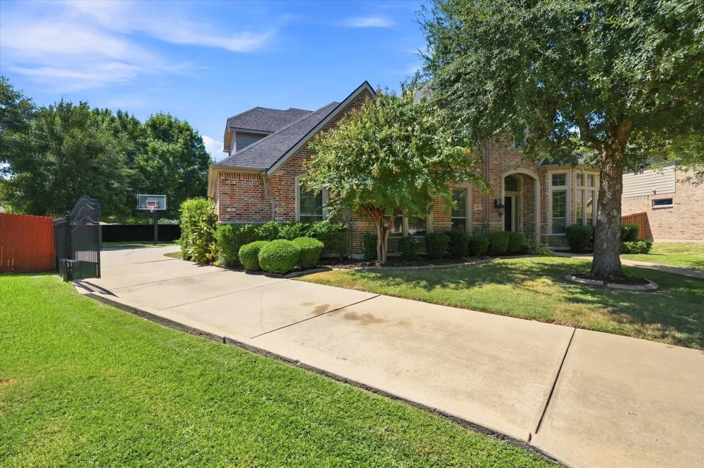 6769 Canal Court Grand Prairie, TX 75054
