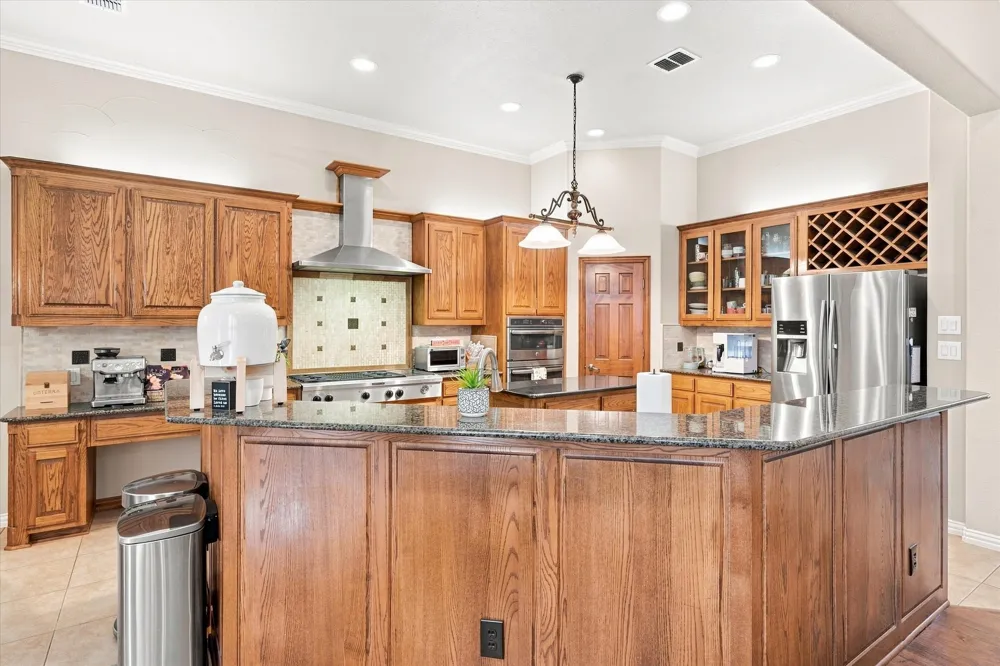 6769 Canal Court Grand Prairie, TX 75054
