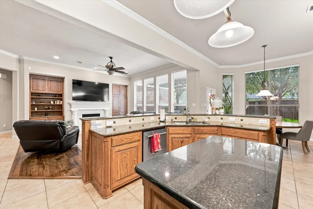 6769 Canal Court Grand Prairie, TX 75054