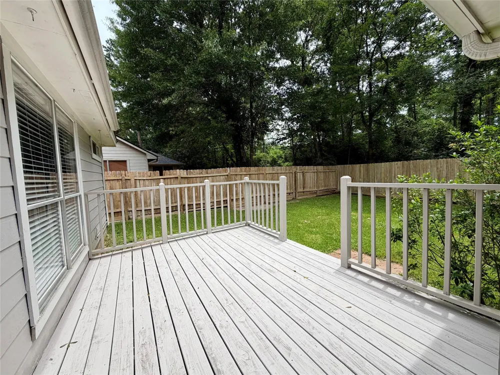 4006 Hunnington Drive Conroe, TX 77303