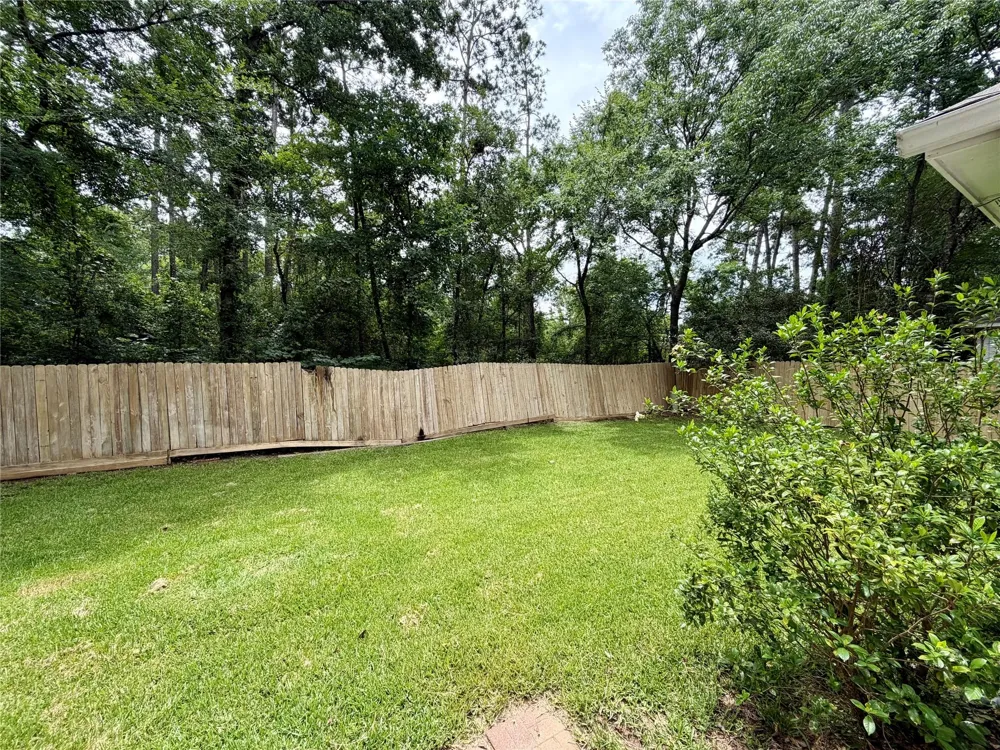 4006 Hunnington Drive Conroe, TX 77303