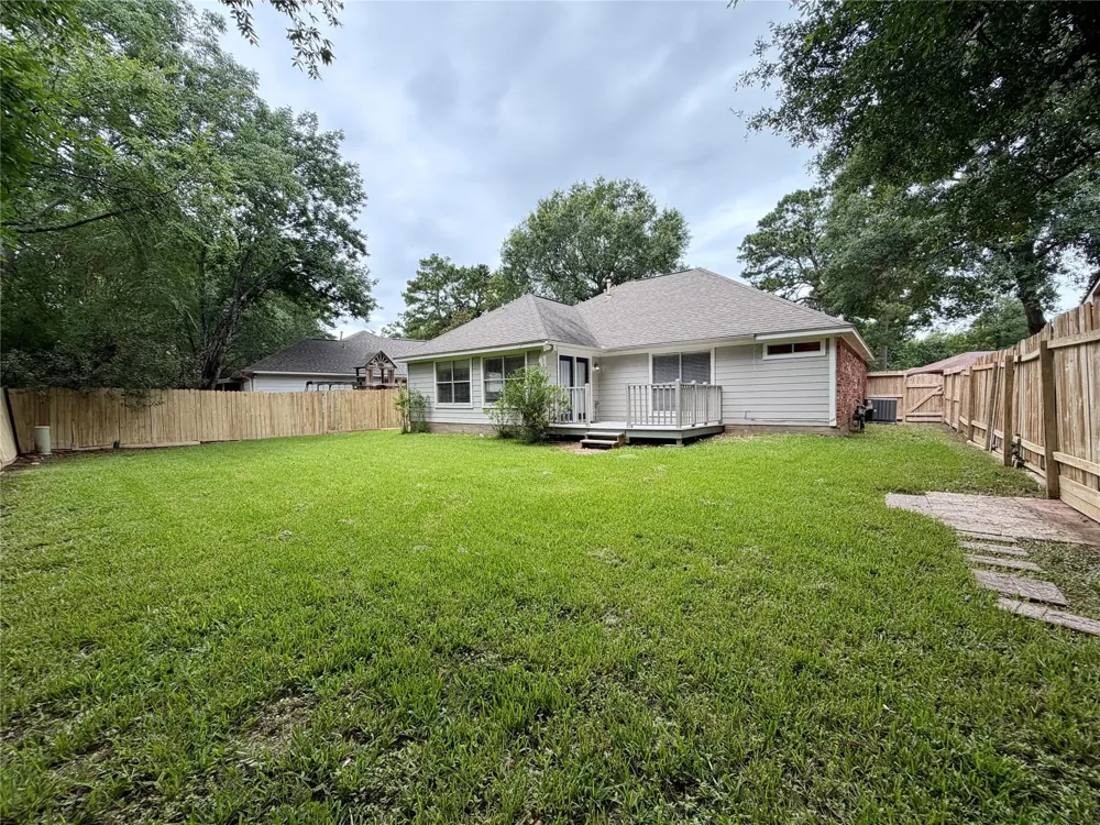 4006 Hunnington Drive Conroe, TX 77303