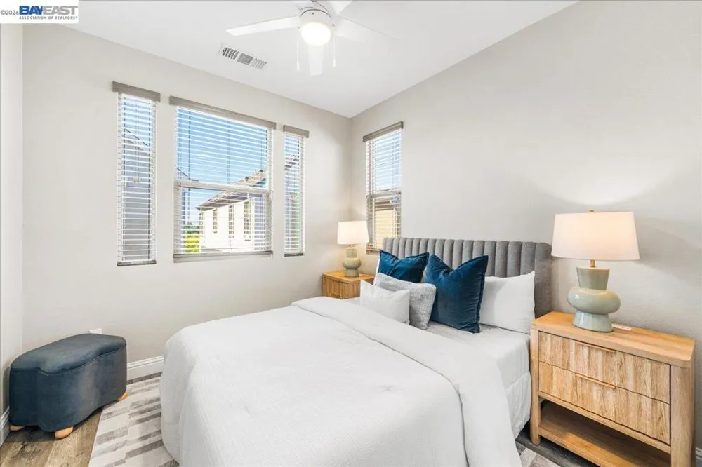 2707 Hollingbury Livermore, CA 94550