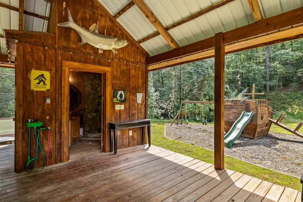 260 Observation Lane Blue Ridge, GA 30513