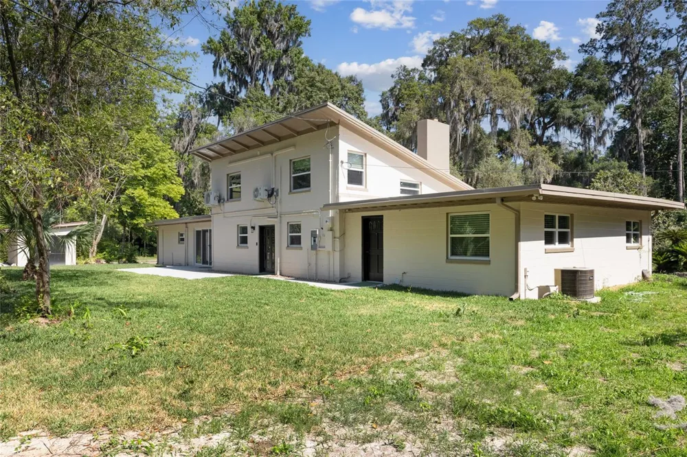 1524 SW 37TH AVENUE Gainesville, FL 32608