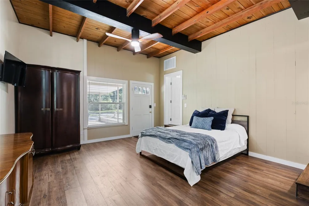 1524 SW 37TH AVENUE Gainesville, FL 32608