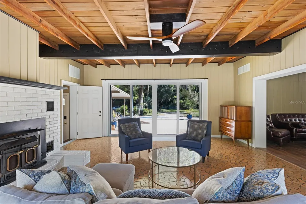 1524 SW 37TH AVENUE Gainesville, FL 32608