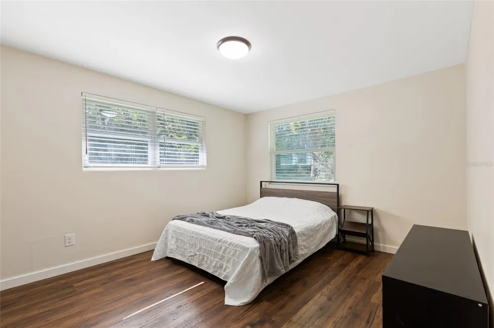 1524 SW 37TH AVENUE Gainesville, FL 32608