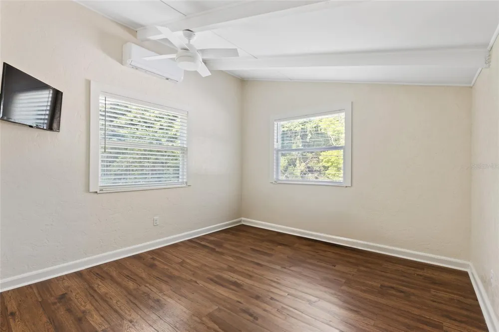 1524 SW 37TH AVENUE Gainesville, FL 32608