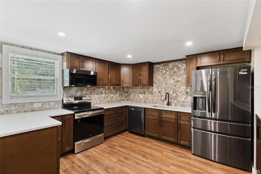 1524 SW 37TH AVENUE Gainesville, FL 32608