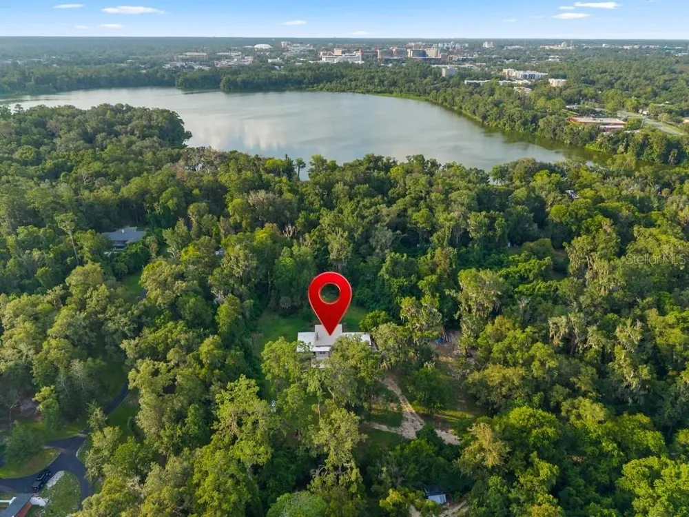 1524 SW 37TH AVENUE Gainesville, FL 32608