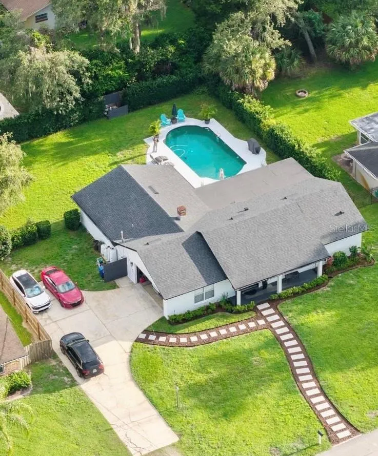 1321 CARLTON STREET Longwood, FL 32750