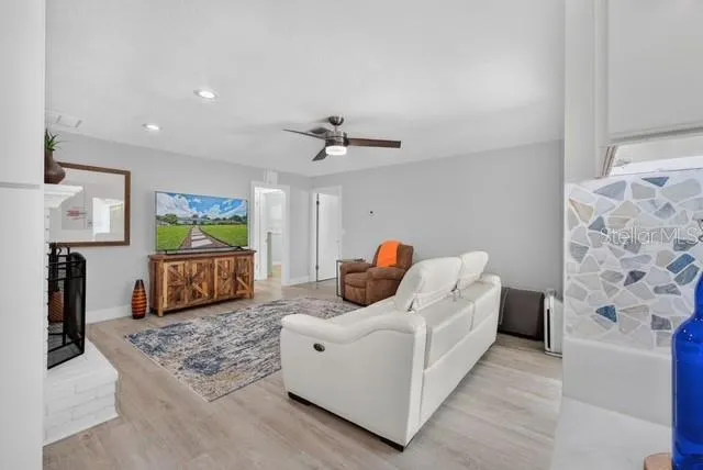 1321 CARLTON STREET Longwood, FL 32750