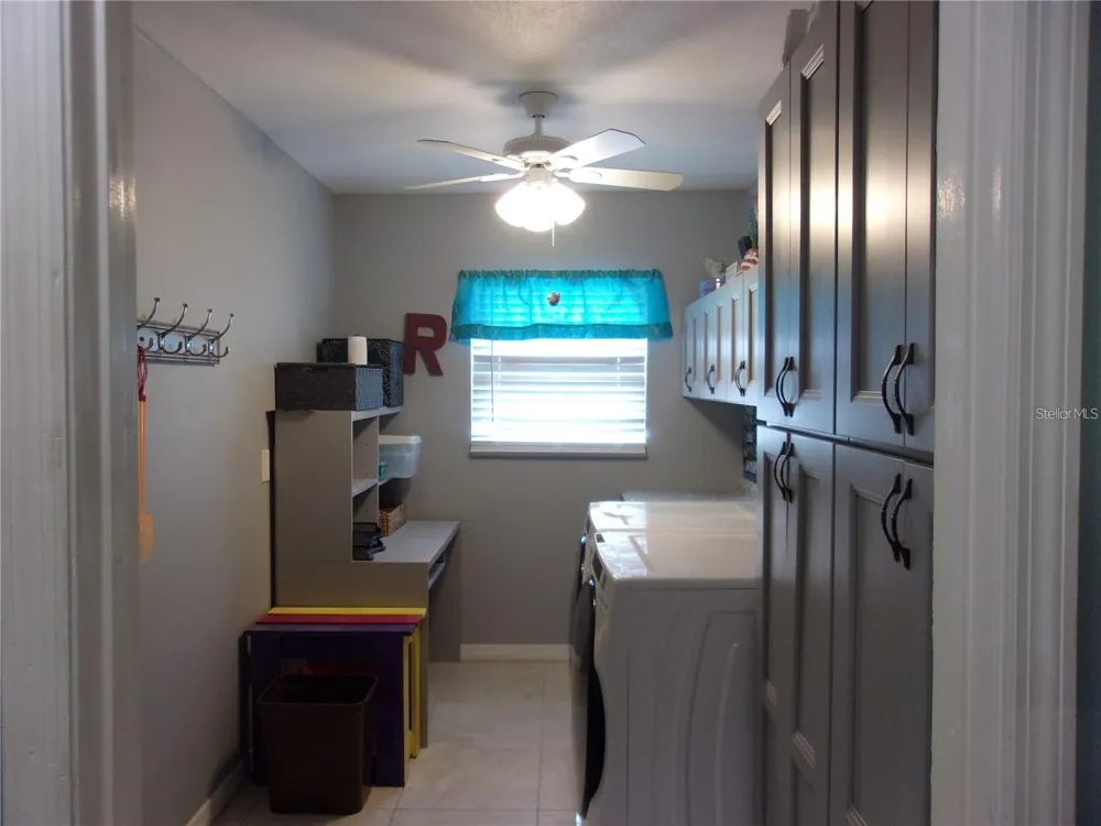 1814 COLUMBINE PLACE Sun City Center, FL 33573