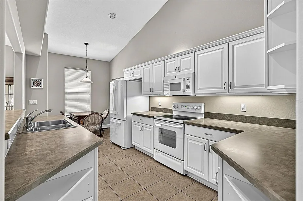 42 W WATERSIDE PKWY Palm Coast, FL 32137