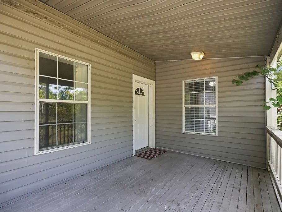 324 E King Rockport, TX 78382