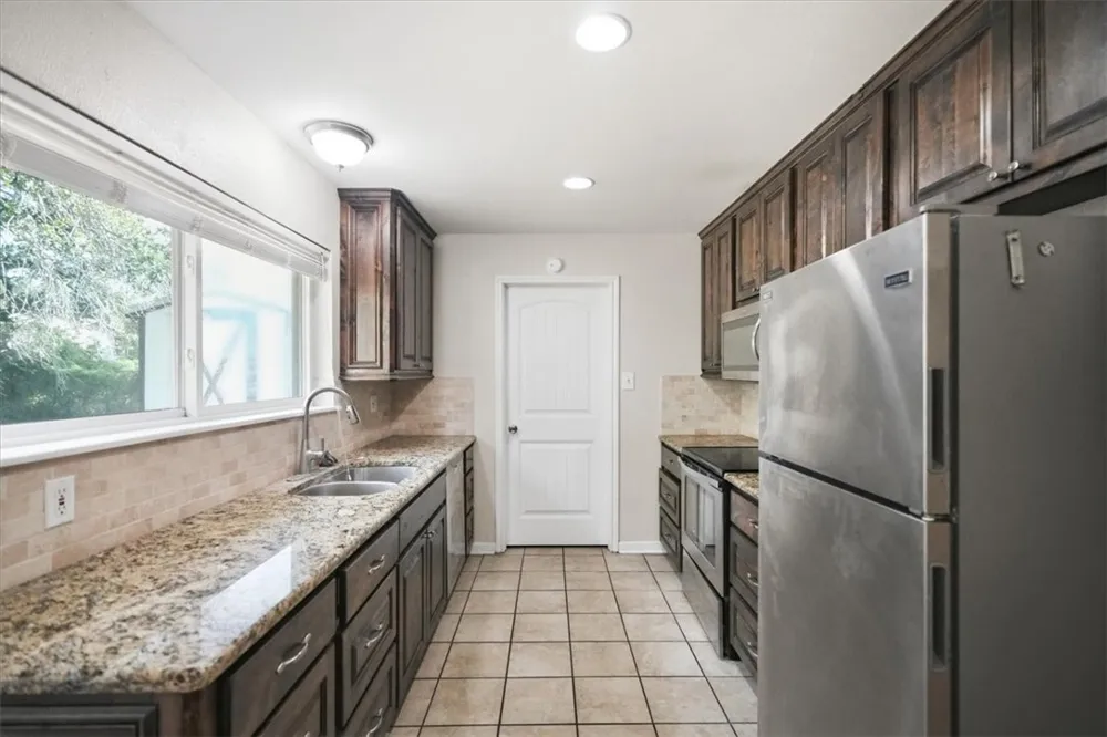 1307 William Street George West, TX 78022