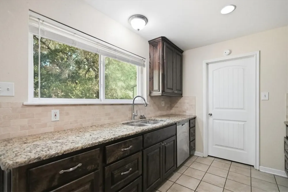 1307 William Street George West, TX 78022