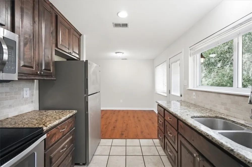 1307 William Street George West, TX 78022