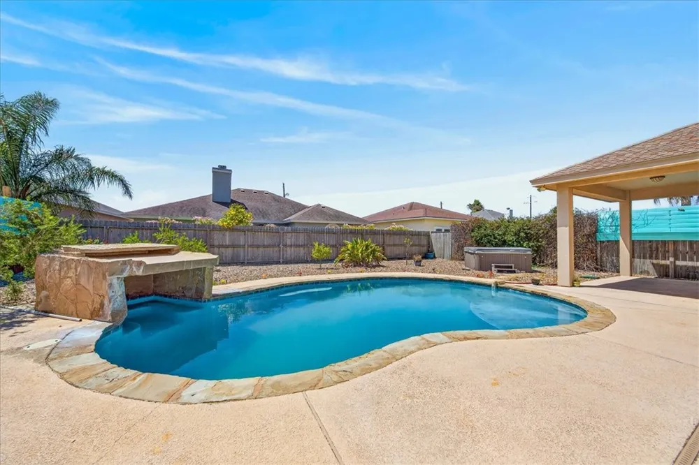 13857 Laffite Drive Corpus Christi, TX 78418