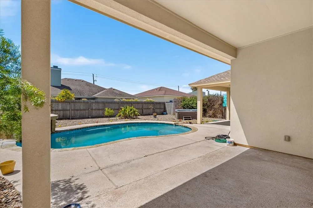 13857 Laffite Drive Corpus Christi, TX 78418