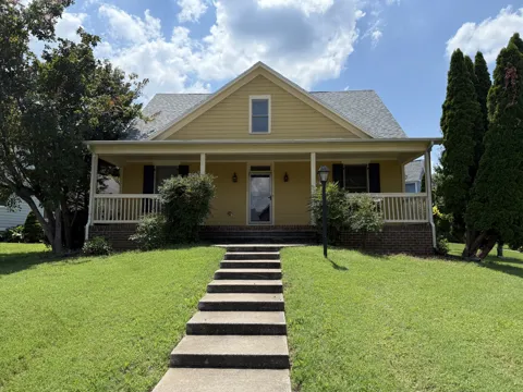 712 Mount Vernon Dr