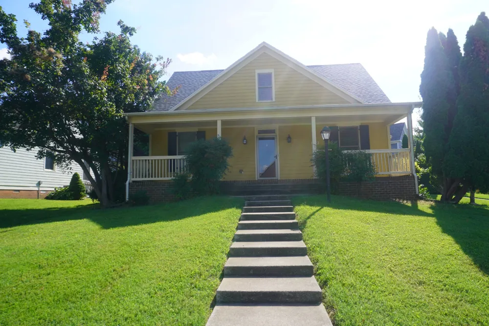 712 Mount Vernon Dr Clarksville, TN 37043