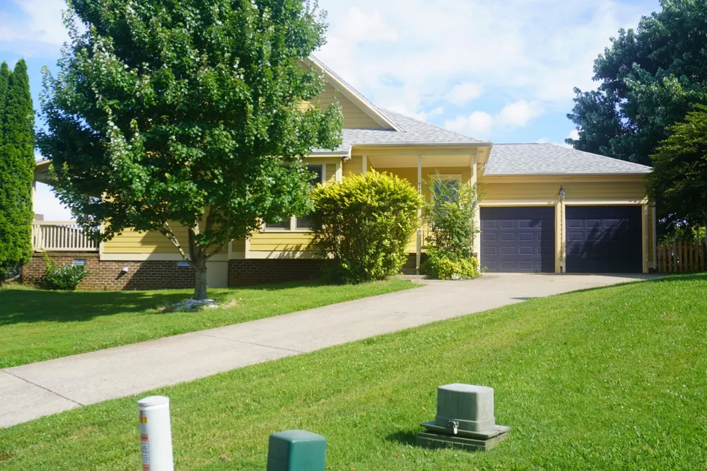 712 Mount Vernon Dr Clarksville, TN 37043