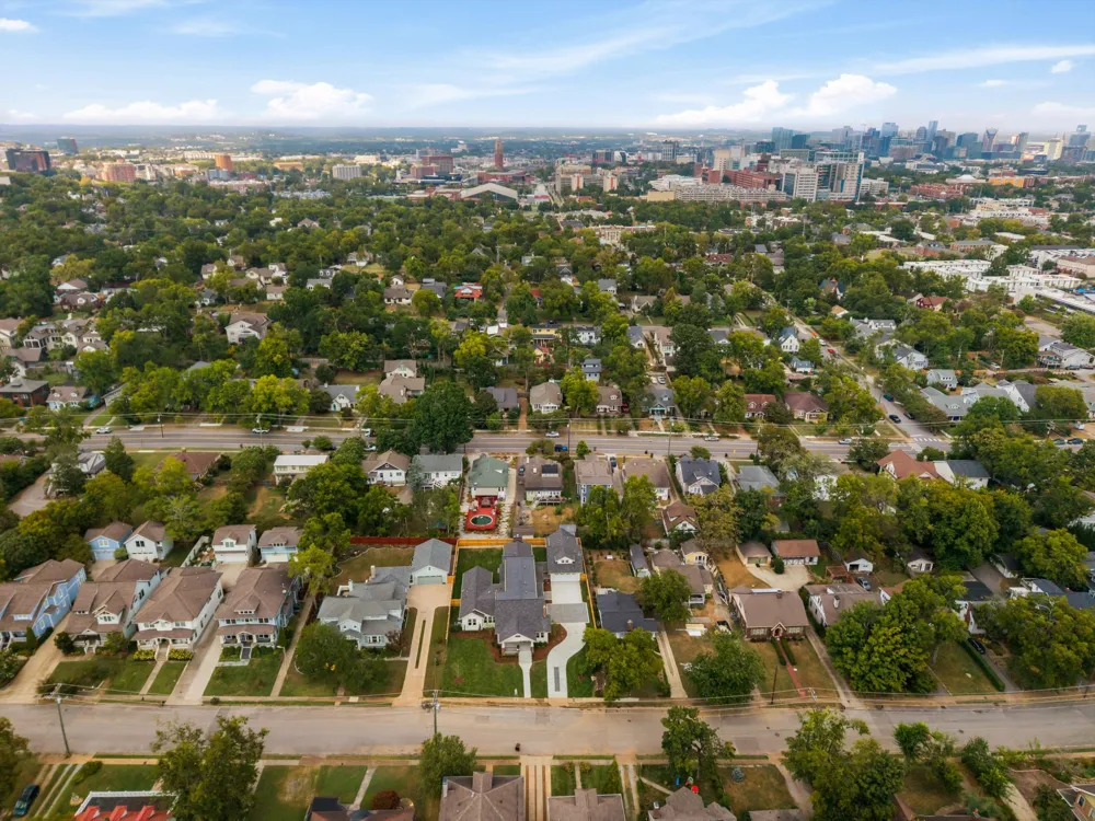 2518 Ashwood Ave Nashville, TN 37212