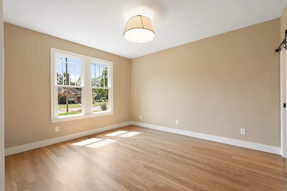 2518 Ashwood Ave Nashville, TN 37212