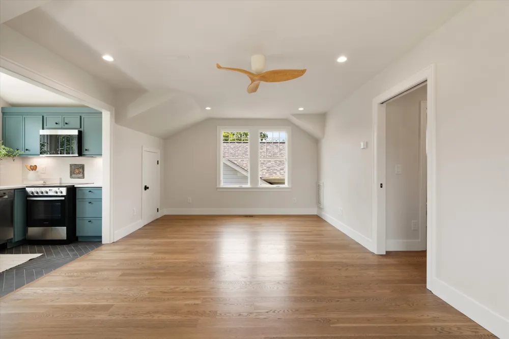 2518 Ashwood Ave Nashville, TN 37212