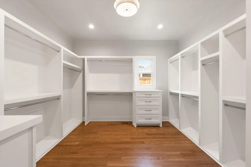 2518 Ashwood Ave Nashville, TN 37212
