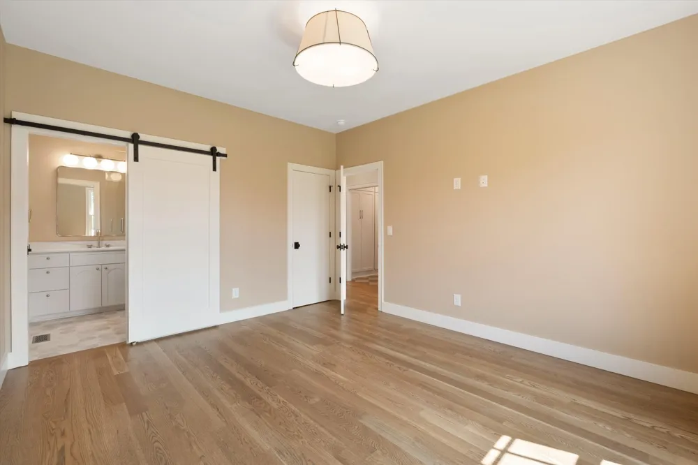 2518 Ashwood Ave Nashville, TN 37212
