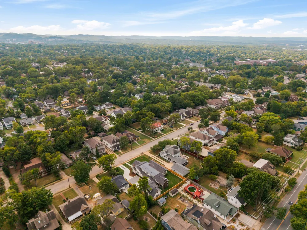 2518 Ashwood Ave Nashville, TN 37212