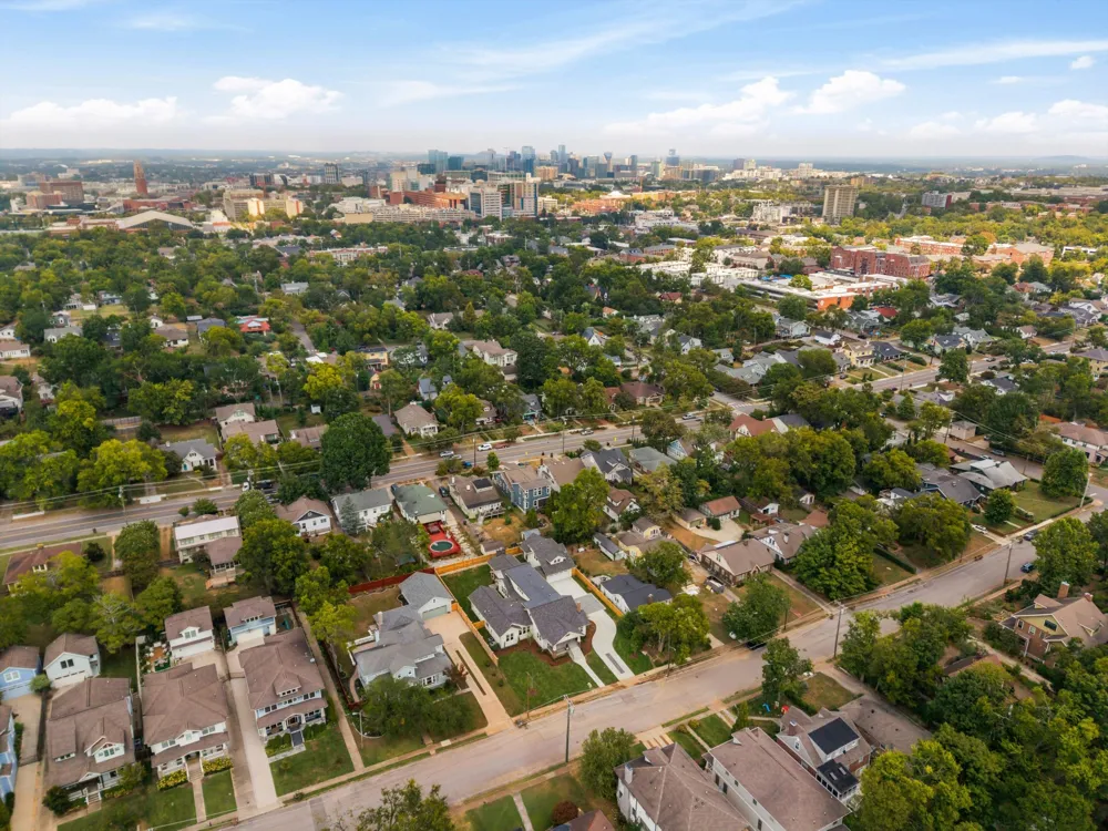 2518 Ashwood Ave Nashville, TN 37212
