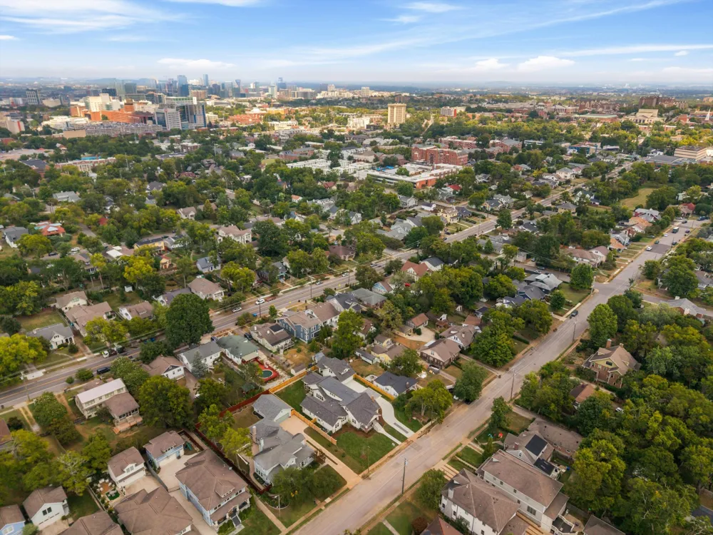 2518 Ashwood Ave Nashville, TN 37212