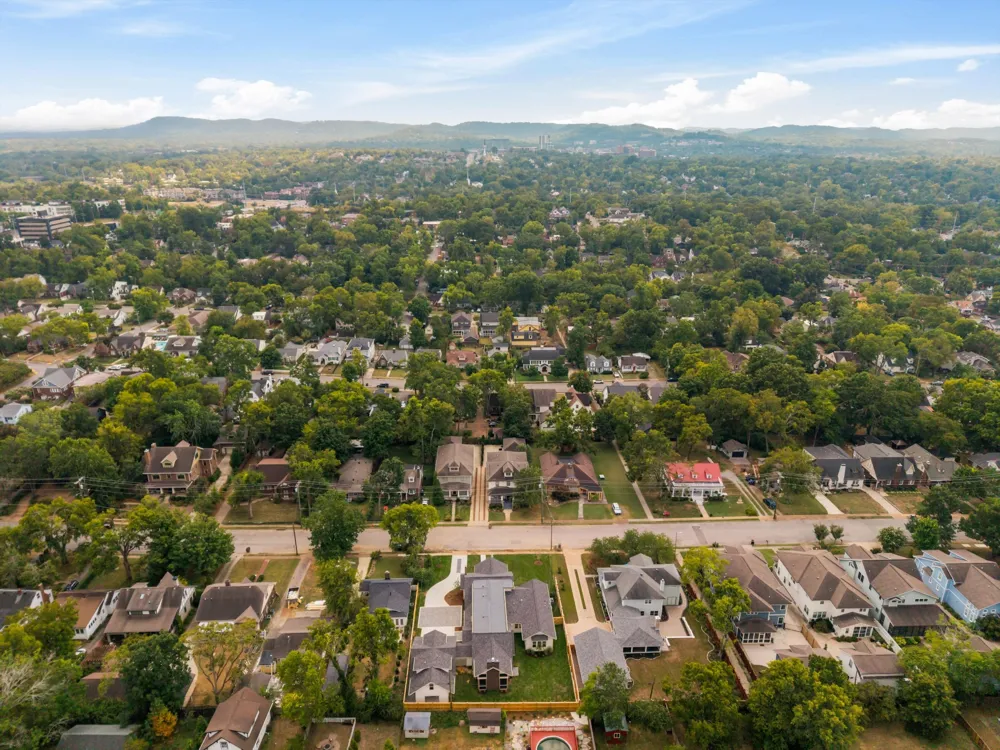 2518 Ashwood Ave Nashville, TN 37212