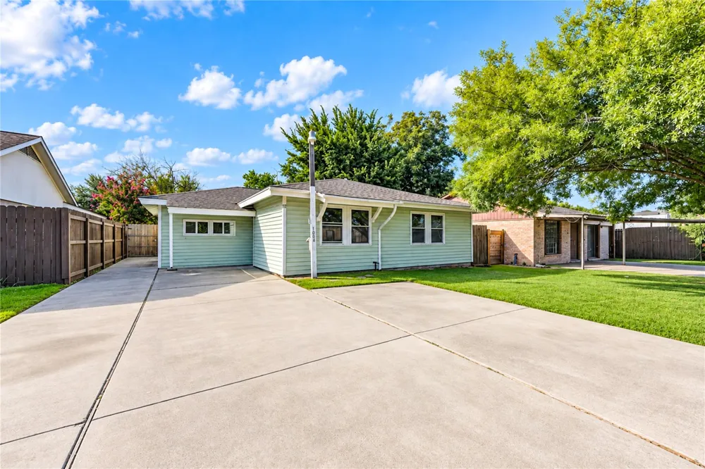 1009 Wisconsin Street South Houston, TX 77587