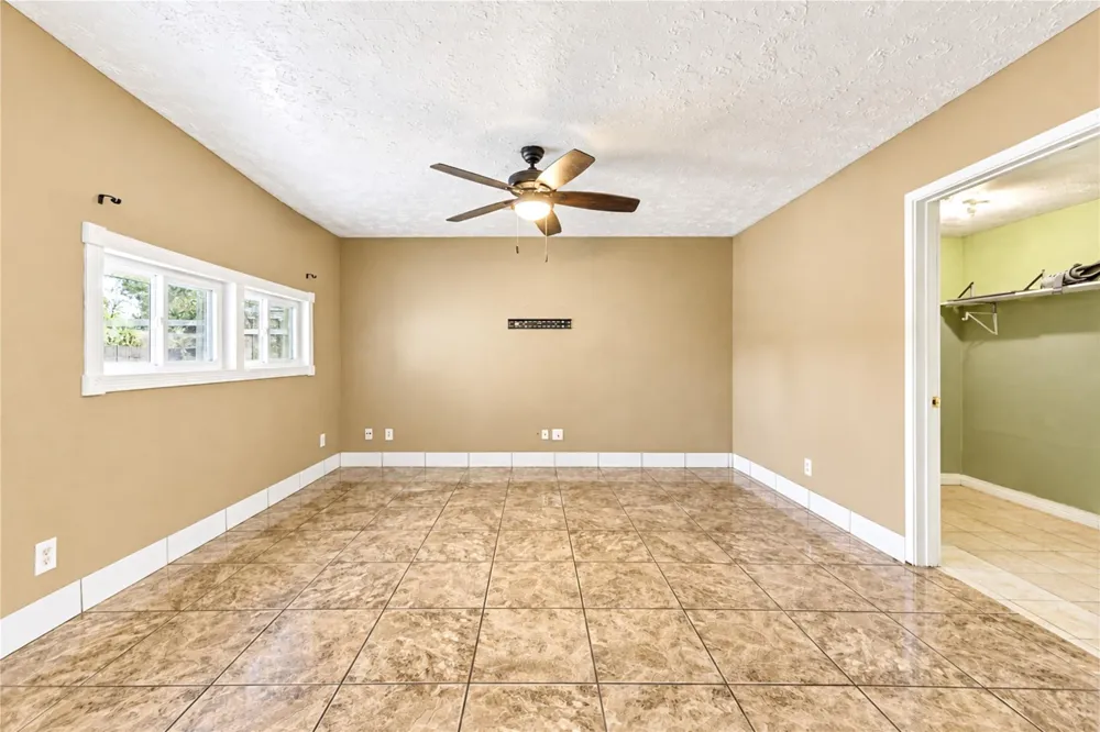 1009 Wisconsin Street South Houston, TX 77587