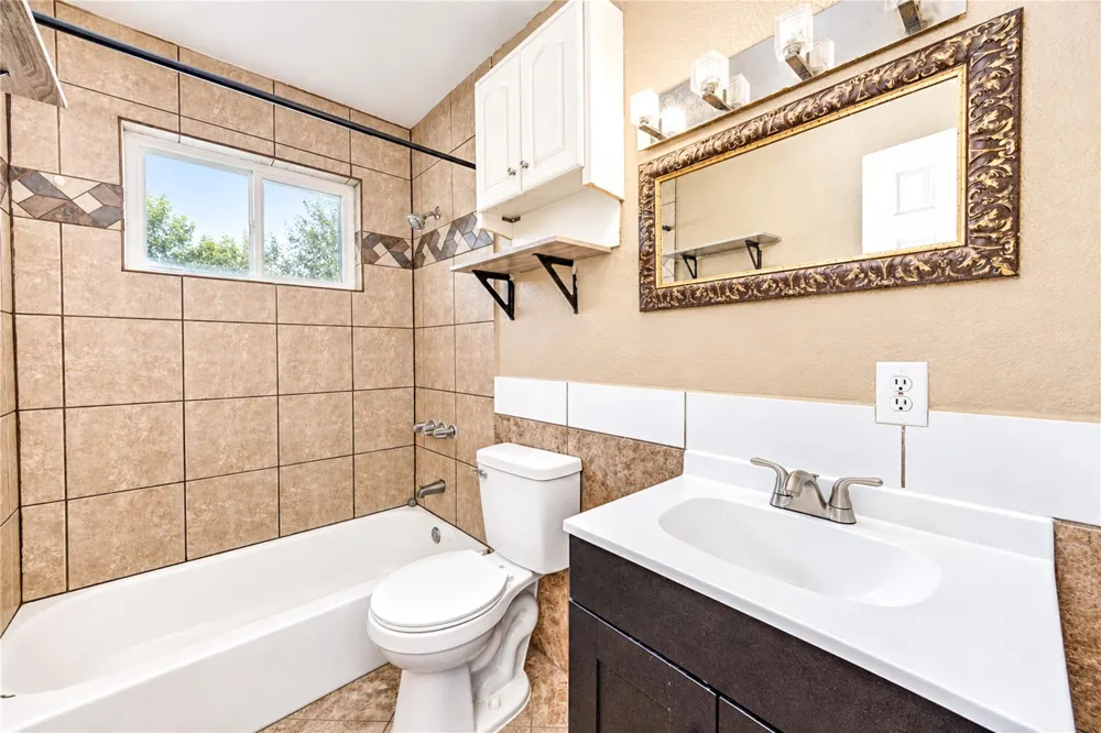 1009 Wisconsin Street South Houston, TX 77587
