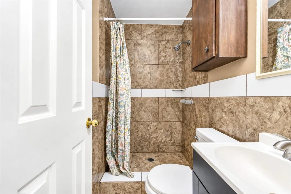 1009 Wisconsin Street South Houston, TX 77587
