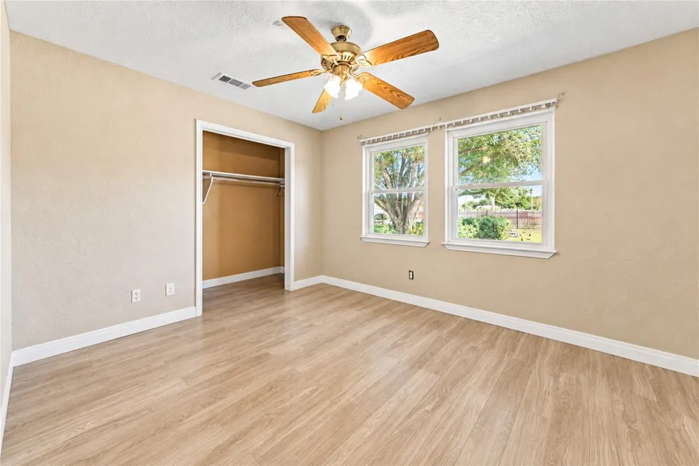1009 Wisconsin Street South Houston, TX 77587