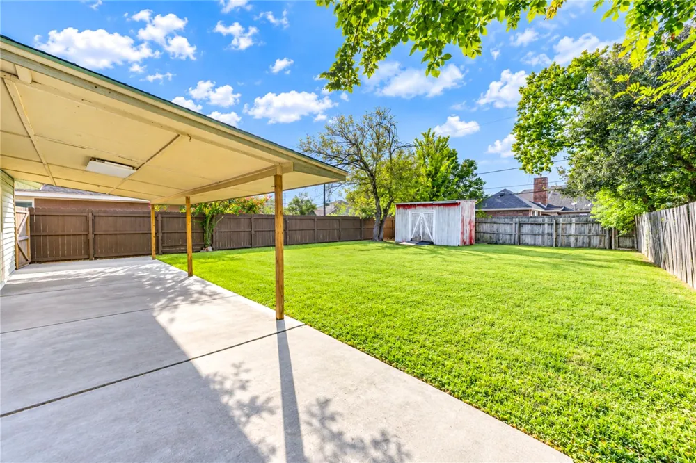 1009 Wisconsin Street South Houston, TX 77587