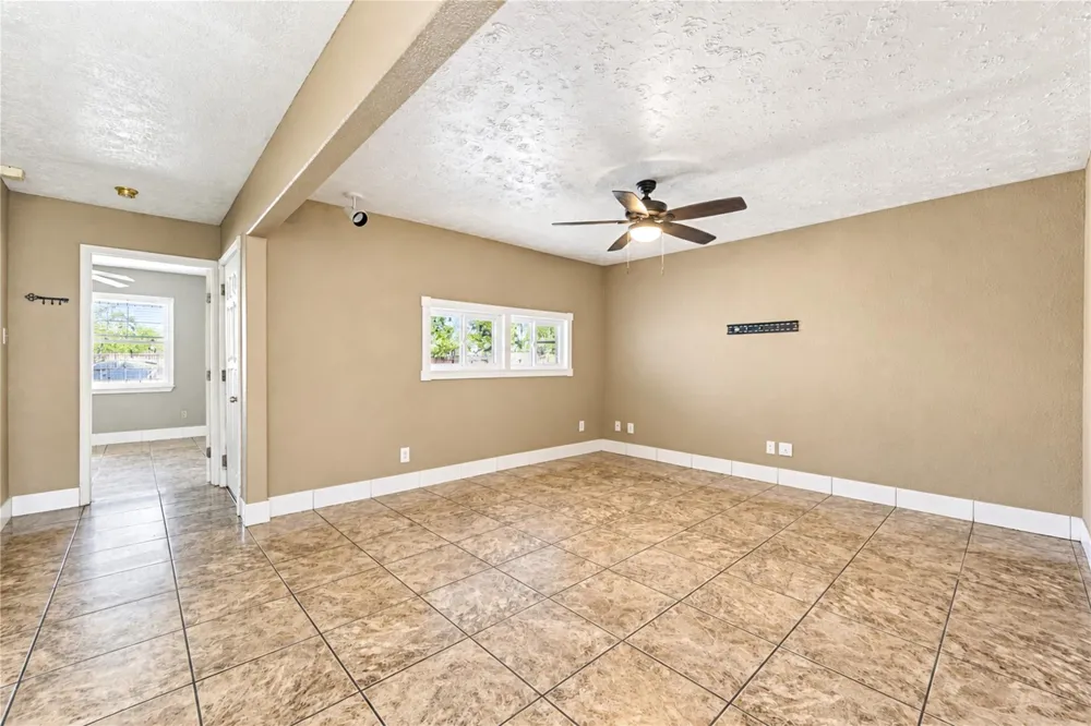 1009 Wisconsin Street South Houston, TX 77587