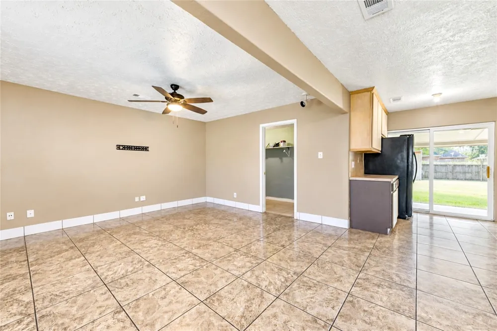 1009 Wisconsin Street South Houston, TX 77587