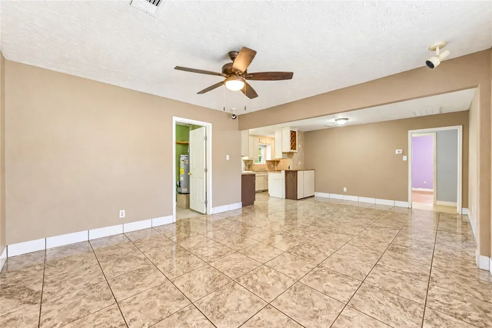 1009 Wisconsin Street South Houston, TX 77587