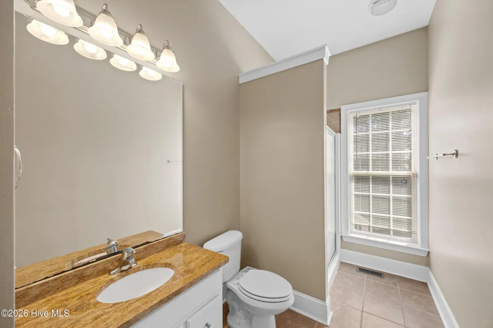 5212 Crosswinds Drive Wilmington, NC 28409