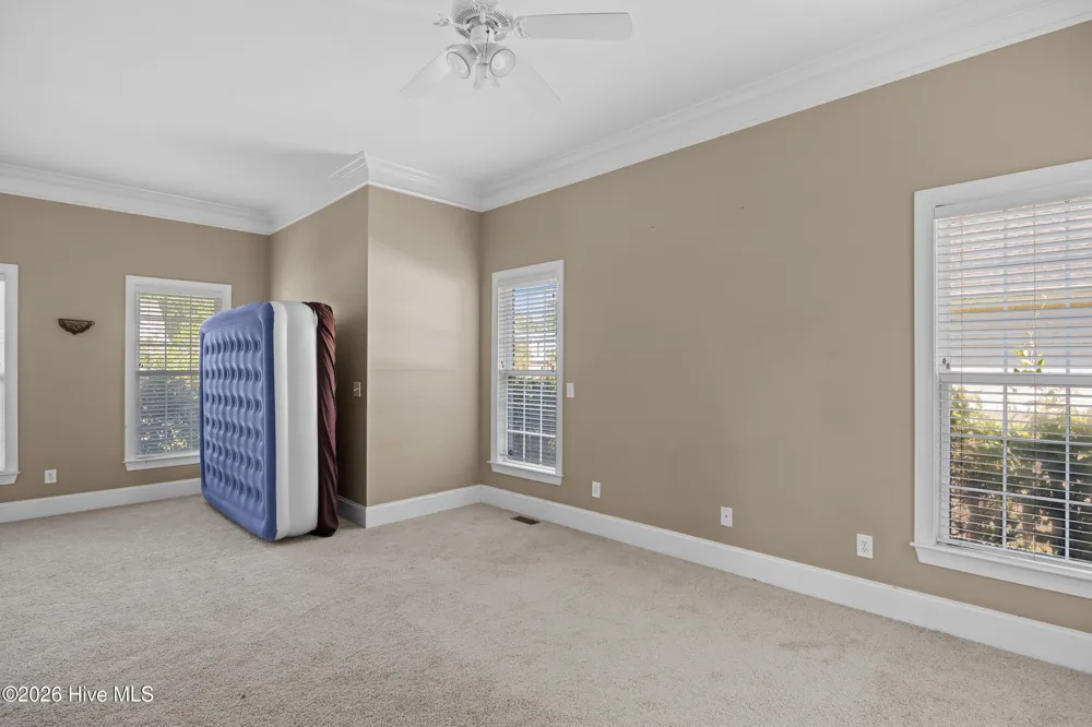 5212 Crosswinds Drive Wilmington, NC 28409