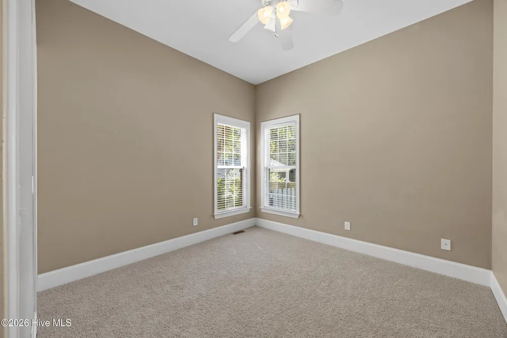 5212 Crosswinds Drive Wilmington, NC 28409