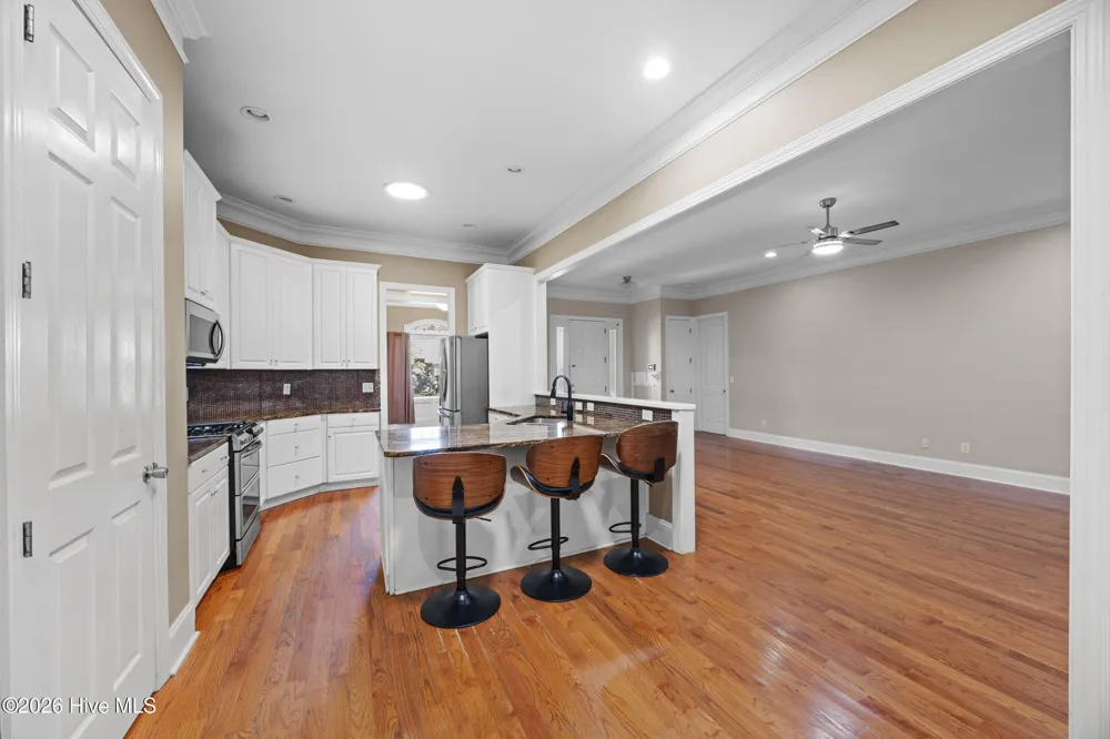 5212 Crosswinds Drive Wilmington, NC 28409
